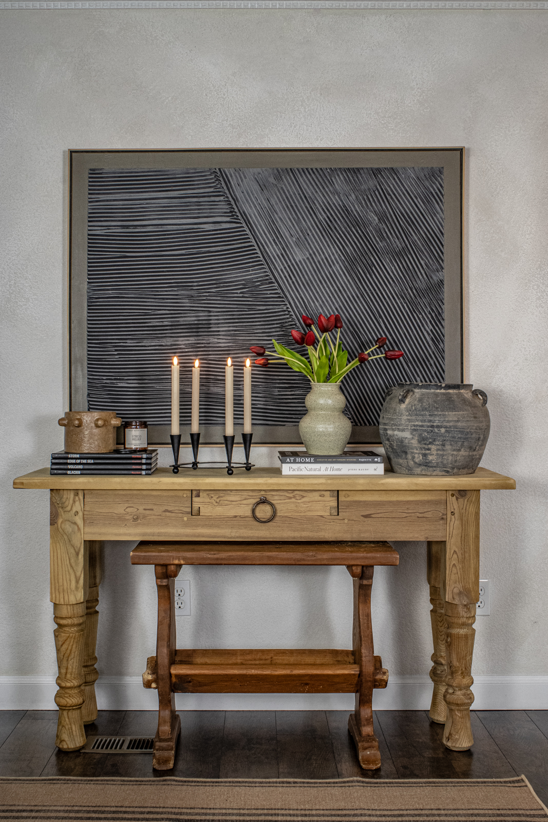 small console table decorating ideas